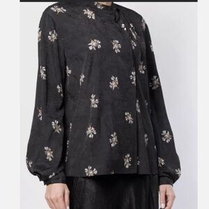 *Vince Tossed Bouquet Tie Neck Blouse
Womens Small Black Crinkle Long Sleeves